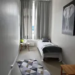 Hostel Leirvik Vandrehjem *